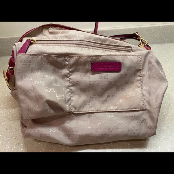 MICHAEL KORS BEAUTIFUL PINK LEATHER PURSE - Picture 11 of 13